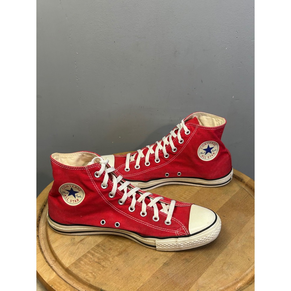 Converse Sneakers Unisex 11M/13W Red Chuck Taylor All Star High Top Canvas M9621